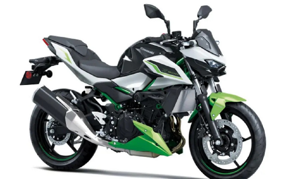 Naked Bike Kawasaki Z500 2027 Meluncur, Tampil Lebih Garang dengan Warna Baru, Siap Tantang Yamaha MT-03