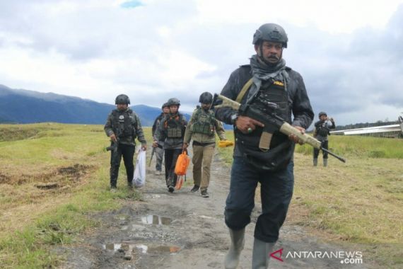 Sedang Jaga Gereja, Personel TNI-Polri di Distrik Okbibab Ini Diserah KKB