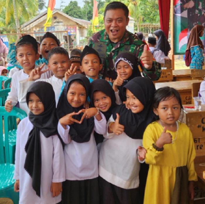Pangdam II/Sriwijaya Luncurkan Program 'Dapur Masuk Sekolah' 
