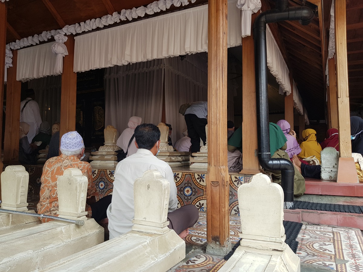 Ziarah ke Makam Wali Songo di Bulan Ramadan, Mengenang Para Teladan Dakwah Islam