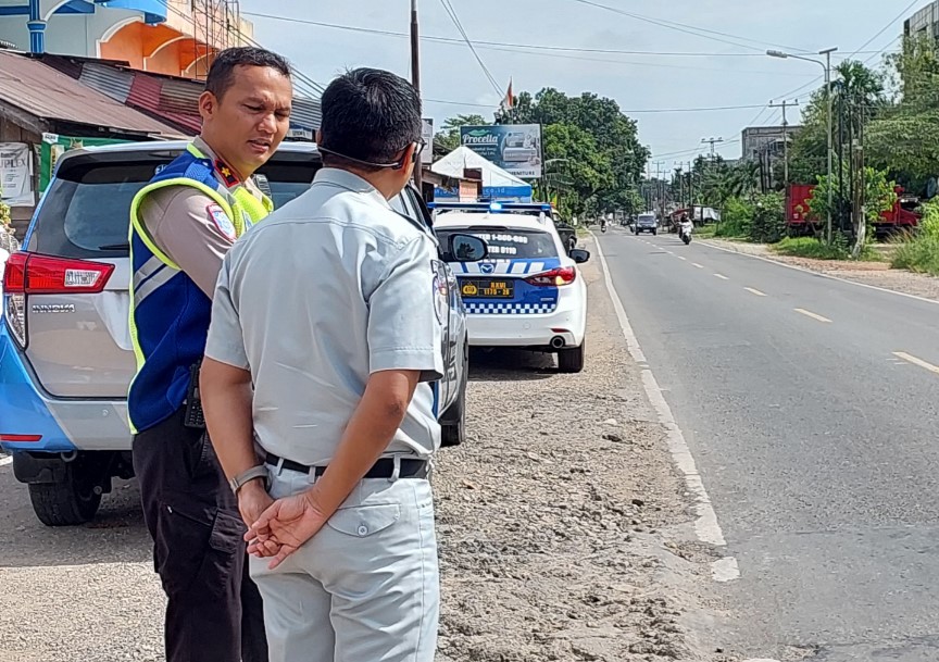 Jasa Raharja Jambi dan Kasatlantas Polresta Jambi Tinjau Titik Rawan Kecelakaan, Pastikan Keamanan Lalu Lintas