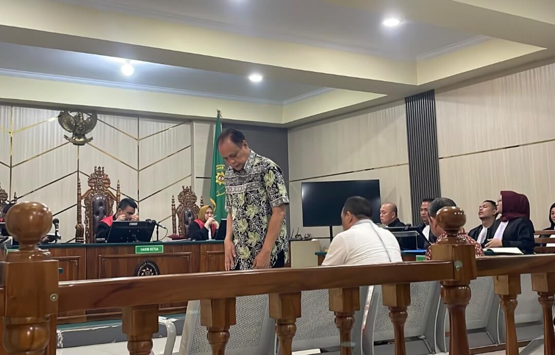 Hadapi Sidang Perdana, Varial Cs Kompak Tak Ajukan Perlawanan, Minta Fee 17 Persen untuk Meloloskan Proyek 
