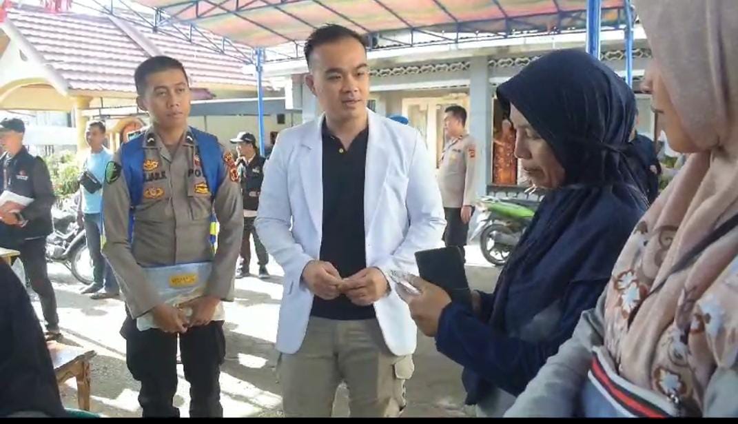 Polda Jambi Turunkan Personel Biddokes untuk Cek Kesehatan Petugas Pemilu 2024 di TPS 