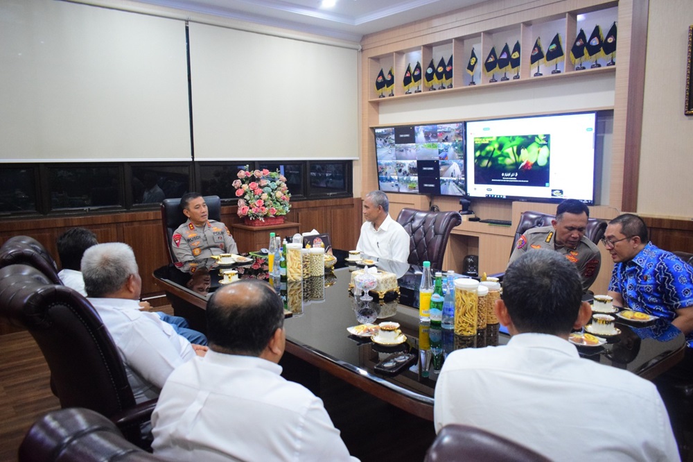 Silaturahmi dengan PTPN IV, Kapolda Jambi Harap Kerjasama Makin Baik