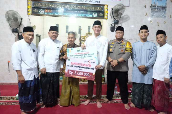 Safari Ramadan Ke Enam, Pemkab Muaro Jambi Sambangi Masjid Baiturrahman Pematang Raman