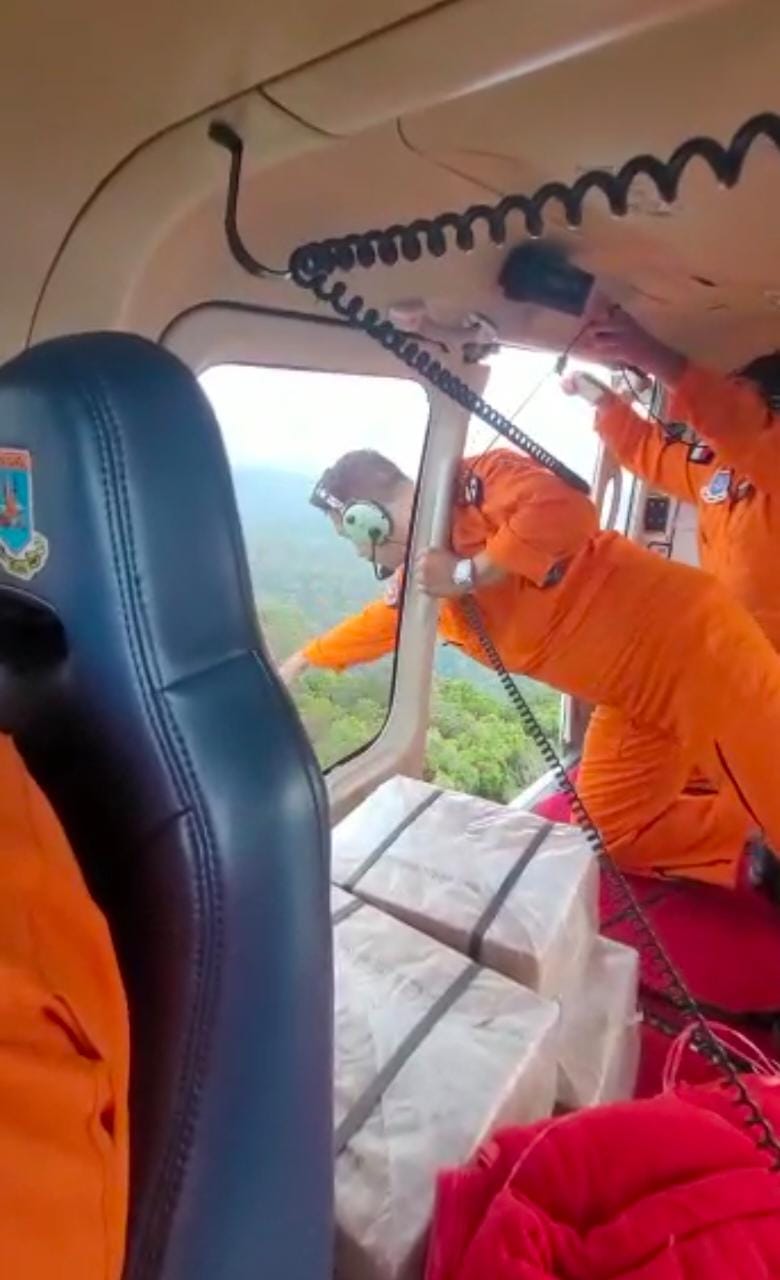 BREAKING NEWS: Tim Evakuasi Jalur Udara Temukan Titik Jatuh Helikopter Rombongan Kapolda Jambi di Kerinci