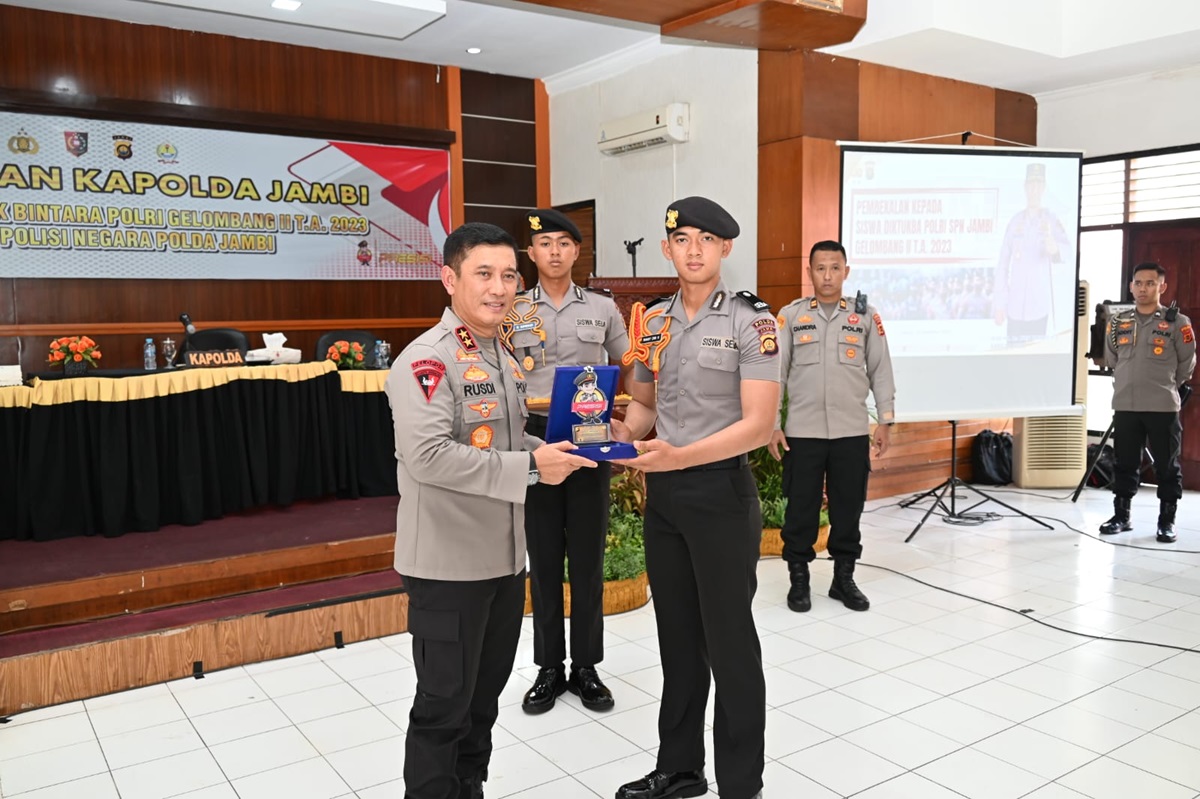 Beri Pembekalan pada Siswa Diktukba Polri, Ini Pesan Kapolda Jambi