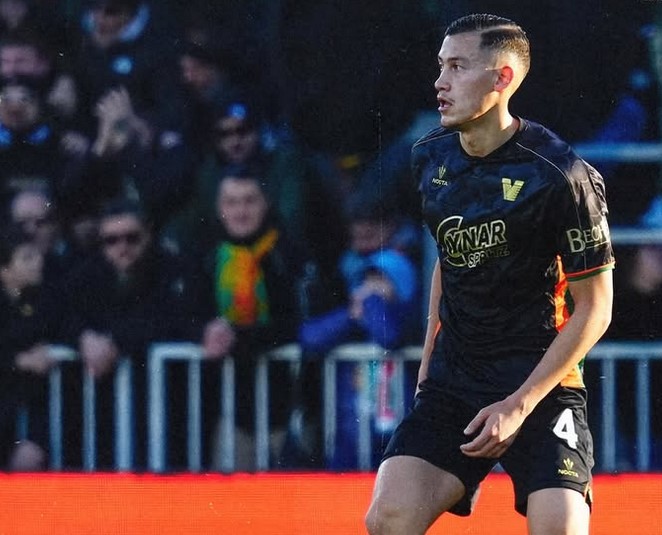 Jay Idzes Tampil 90 Menit, VAR Bikin Venezia Gagal Menang! Hasil Akhir vs Parma 1-1!