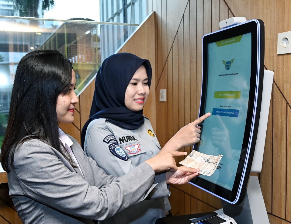 Pelayanan Samsat Tanpa Antre, Tim Pembina Samsat Nasional Hadirkan SIGNAL KIOSK Modern