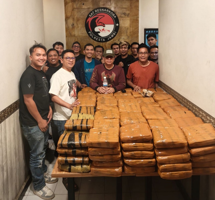 Wow! Satresnarkoba Polresta Jambi Amankan 200 Kilogram Ganja di Simpang Rimbo