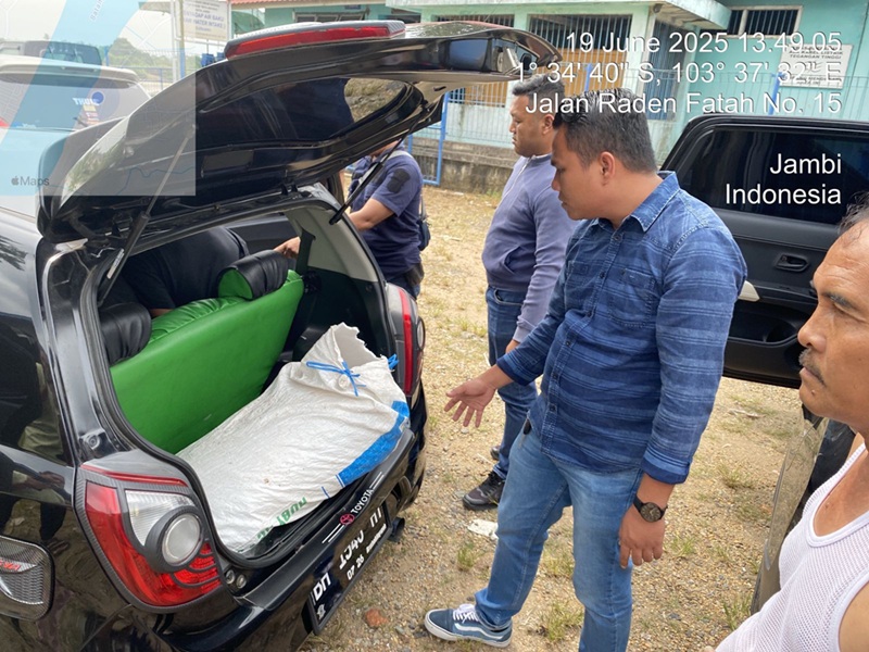 Nekat! Ditpolairud Polda Jambi Gagalkan Penyelundupan 29 Kilogram Sisik Trenggiling di Sijenjang Jambi Timur