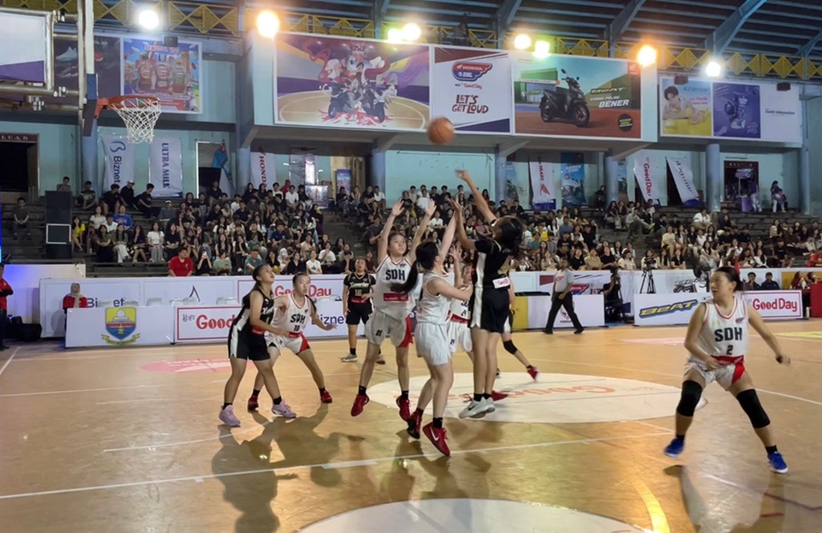 Tanpa Ampun! Xaverius 1 Kota Jambi Hajar Dian Harapan 31–12 di Honda DBL with Kopi Good Day 2026 Jambi