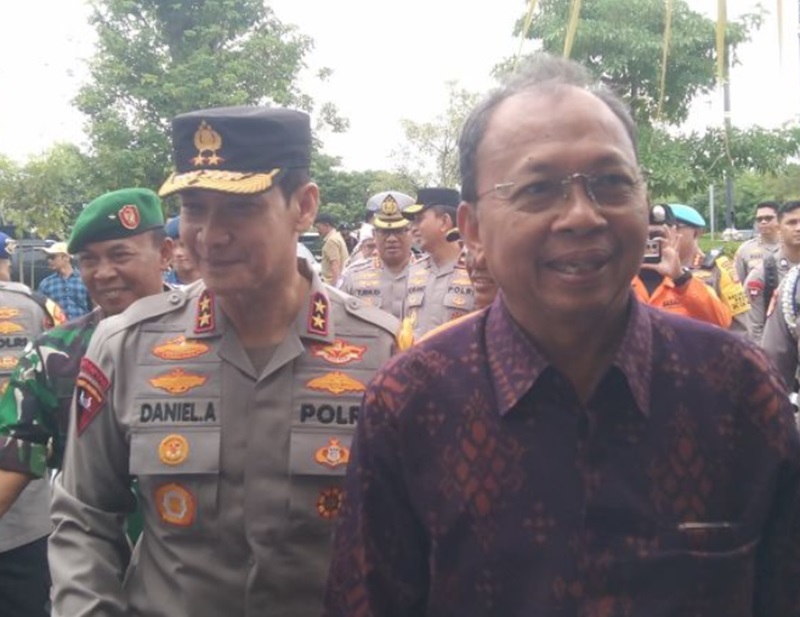 Governor Rejects Bali Tourism Slowdown Claims During Year-end Holiday