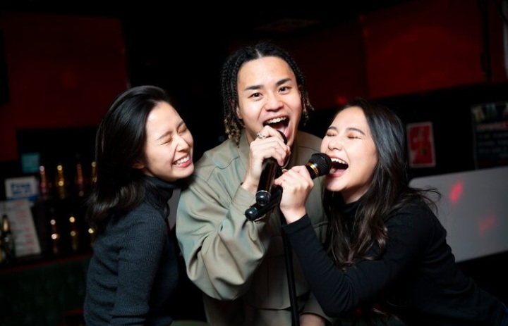 Wajib Tahu ! Hobi Nyanyi Punya Manfaat Untuk Kesehatan Fisik dan Mental