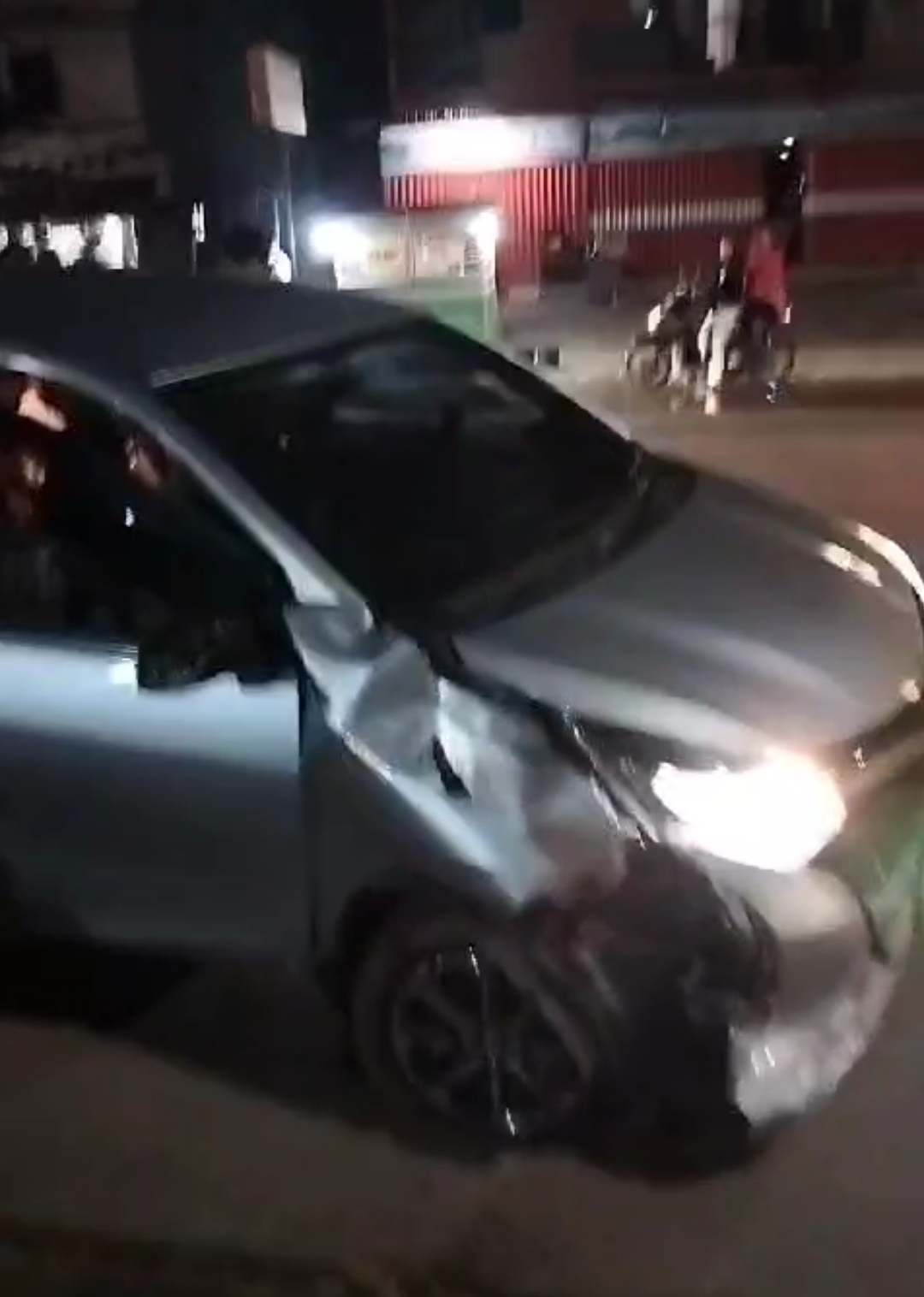 BREAKING NEWS: Toyota Calya Hantam Pengendara Scoopy di Mendalo