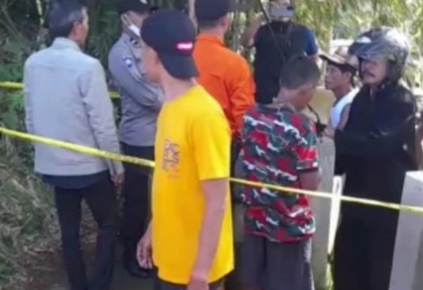 Warga Kampung Rajamandala Heboh, Mayat Pria Ditemukan di Dalam Sumur