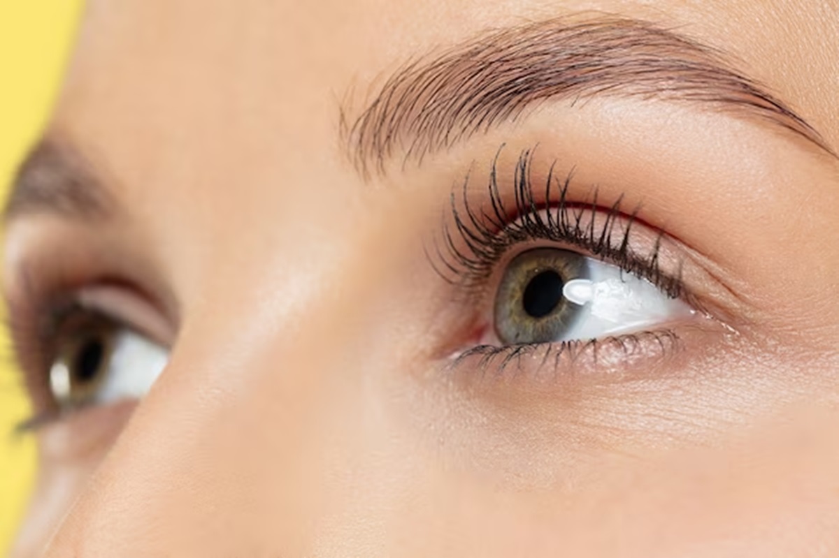 Cek, Ini 10 Tips Mencegah Penuaan Mata yang Sering Terpapar Gadget dan Laptop