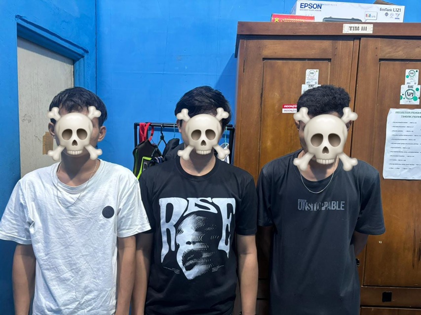 Pesan Cewek Lewat MiChat, Pria Ini Malah Diperas! Korban Kehilangan Iphone dan Uang Tunai