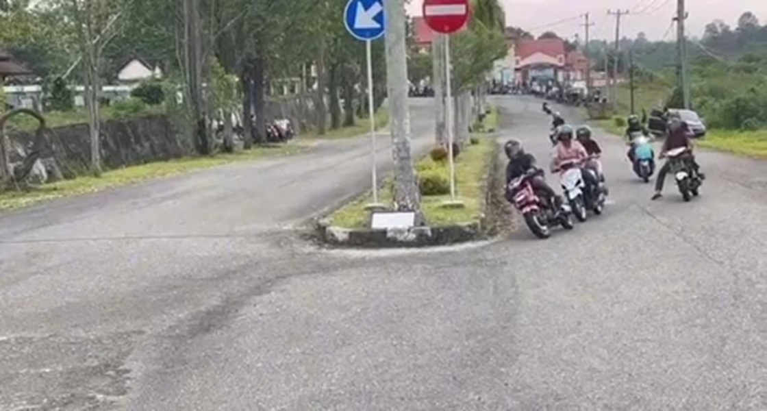 Viral! Komplek Kantor Bupati Tebo Mendadak Jadi Arena Balap Liar, Pemuda dari Tiga Kabupaten Ikut Adu Kencang