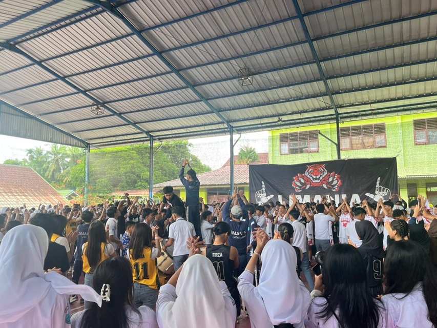 Bukan Cuma Adu Skill! Dancer, Suporter, hingga Pemain SMAN 5 Jambi Siap “Menggila” di Honda DBL 2026