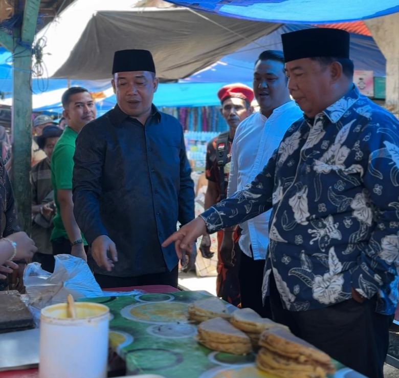 Jumiwan Aguza Datang, Pasar Dusun Danau Langsung Riuh