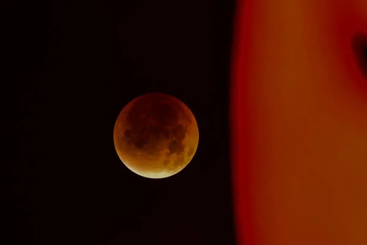 Peneliti China Temukan Longsoran Baru di Bulan, Dipicu Gempa Bulan Endogenik!