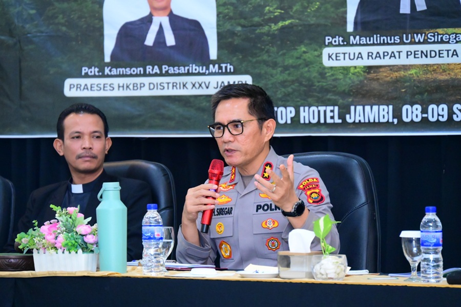 Kapolda Jambi Sampaikan Ancaman Judi Online di Rapat Pendeta HKBP Distrik XXV Jambi
