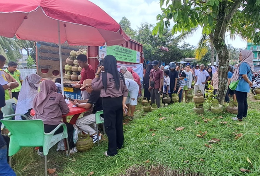 Serbu Operasi Pasar, Ratusan Warga Bungo Antre LPG 3 Kg, 560 Tabung Ludes