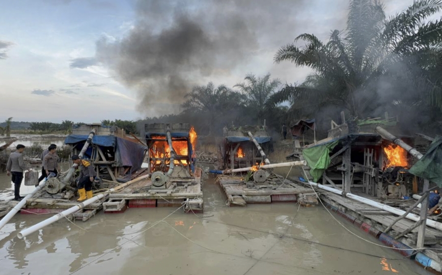 Razia PETI di Bungo, Polres Bungo Bakar Belasan Dompeng