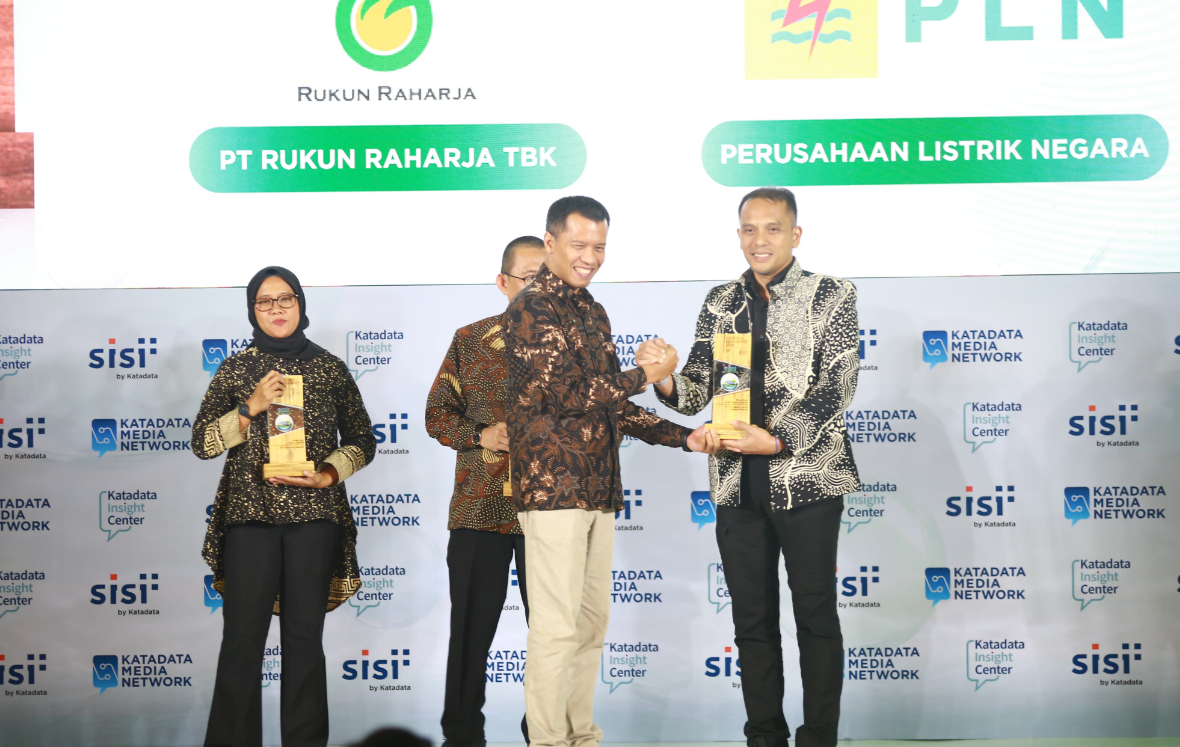 Kedepankan Aspek Keberlanjutan, PLN Raih ESG Awards Sektor Energi di Ajang SAFE