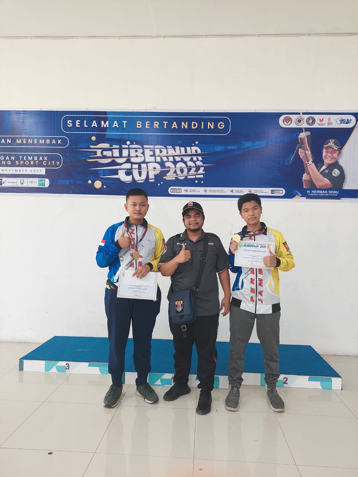 Atlet Perbakin Jambi Bawa Pulang Medali Emas dari Kejuaraan Menembak Gubernur Cup 2022 di Sumsel