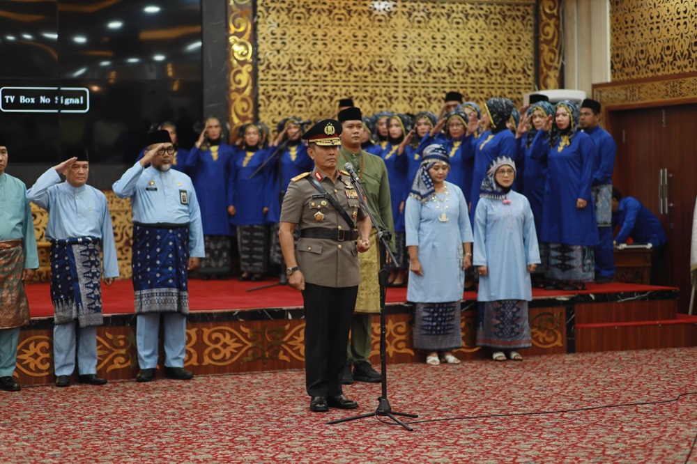 Kapolda Jambi Pimpin Upacara HUT ke-68 Provinsi Jambi 