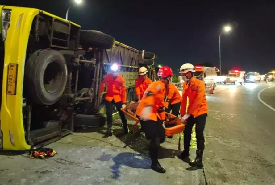 Bus Cahaya Trans Kecelakaan di Exit Tol Krapyak Semarang, 15 Tewas