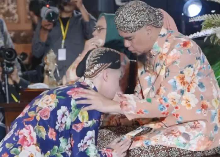 Ahmad Dhani Berkaca-kaca! Momen Haru Saat Al-Ghazali Minta Restu Menikahi Alyssa Daguise