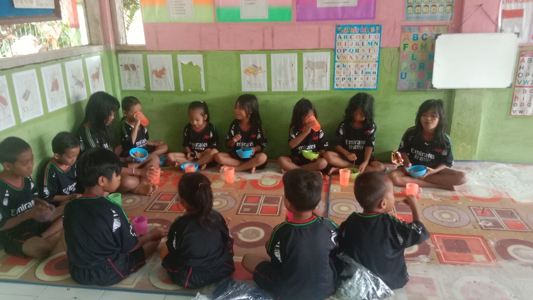 PT SAL dan Pemerintah Perkuat Dukungan bagi Anak Suku Anak Dalam untuk Nutrisi Sehat Pendidikan Kuat