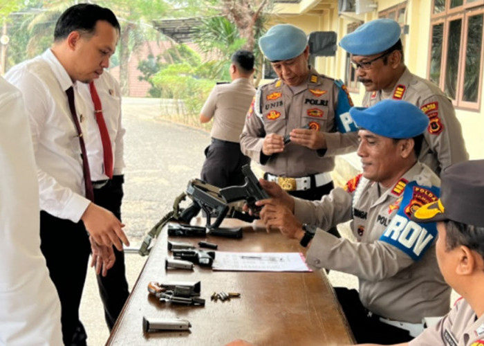 Propam Polda Jambi Mendadak Cek Personel Polres Muaro Jambi! HP, Senpi dan Urine Diperiksa