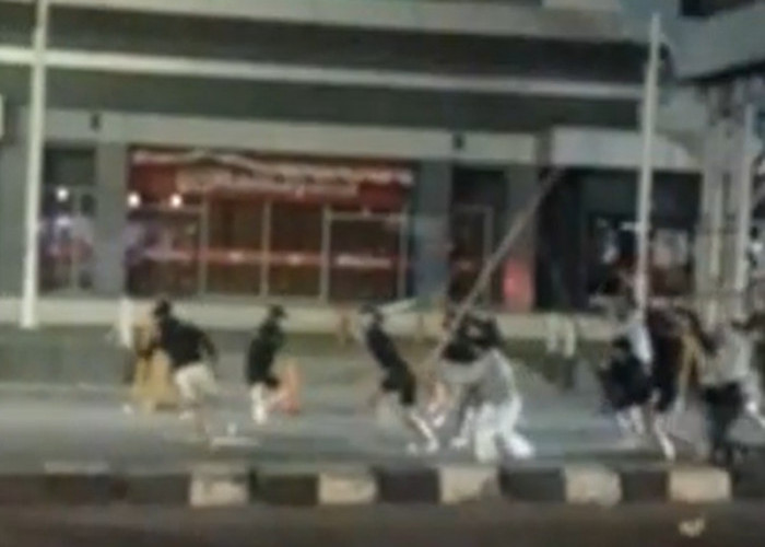 Tawuran Bujang Madesu di Depan WTC Batanghari Berujung Korban Jiwa, Kapolda Jambi Tegaskan Proses Hukum Jalan