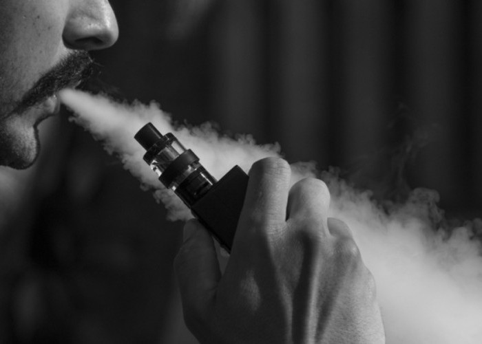MUI Desak BNN Teliti Vape, Jika Terbukti Mengandung Narkotika Statusnya Bisa Haram