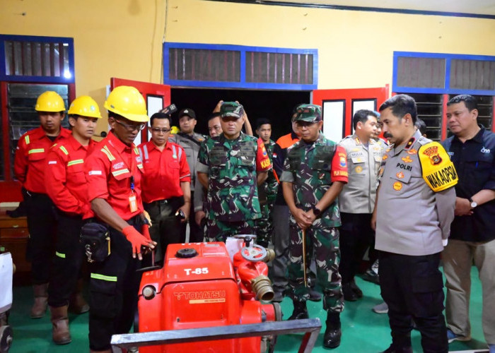 Wakapolda Jambi Turun Langsung Cek Posko Karhutla Tanjab Barat, Pastikan Kesiapan Personel dan Peralatan