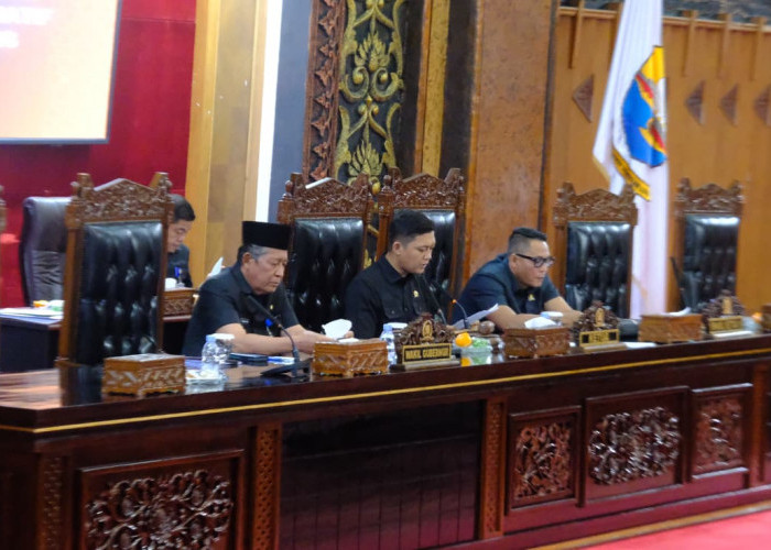 Wagub Sani Sebut 5 Ranperda Inisiatif DPRD Beri Manfaat Positif, Dorong Kelancaran Penyelenggaraan Pemerintaha