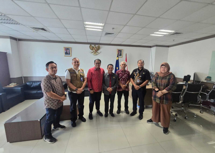 Usman Khalik Dampingi PUPR dan BPBD Jemput Dana Rp222 Miliar ke BNPB untuk Perbaikan Jalan Rusak