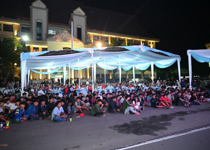 Ribuan Warga Serbu Polda Jambi Nobar Final Piala Dunia 2026, Suasana Meriah hingga Dini Hari Berlangsung Aman