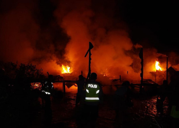 Satu Unit Rumah di Rantau Rasau, Kabupaten Tanjab Timur Terbakar