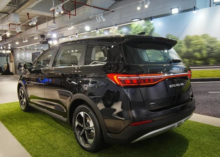 BYD M6 DM Resmi Diperkenalkan, MPV Crossover Plug-in Hybrid dengan Klaim Efisiensi 65 Km/Liter
