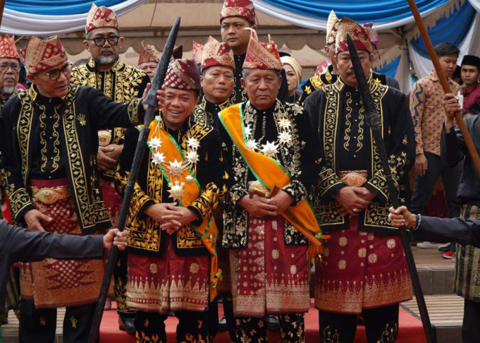 Gubernur Al Haris: Gelar Adat Wujud Penghargaan dan Doa bagi Forkopimda Jambi