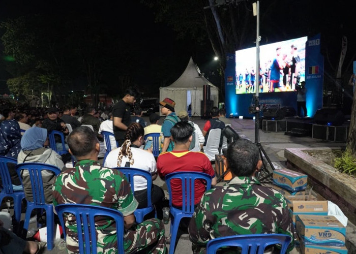 Piala Dunia 2026! Tugu Keris Dipadati Warga, TNI dan Masyarakat Bersorak Saat Spanyol Menang Dramatis