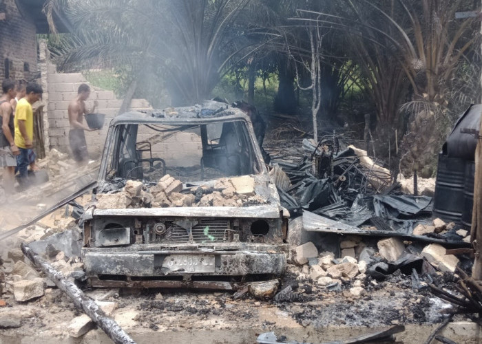 Gudang Warga di Merangin Terbakar Siang Bolong, Motor dan Mobil Hangus, Kerugian Capai Rp50 Juta