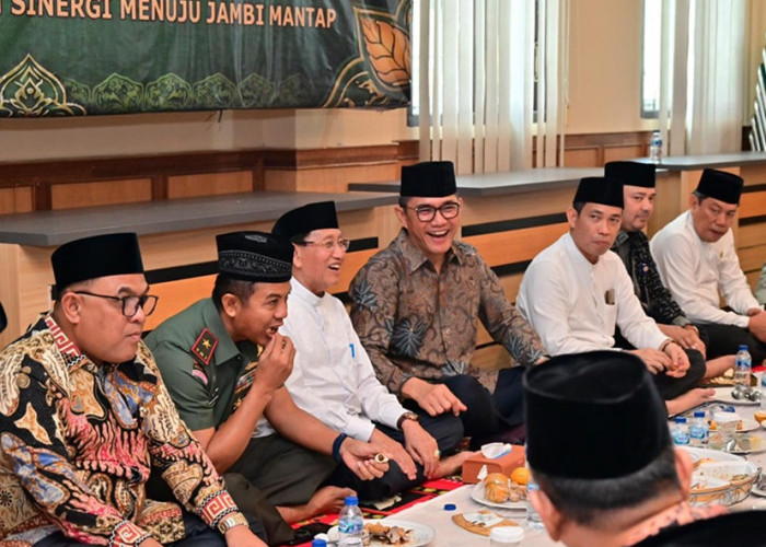 Momen Hangat! Kapolda Jambi Hadiri Halal Bihalal MUI, Pesan Penting untuk Keamanan Jambi Disampaikan