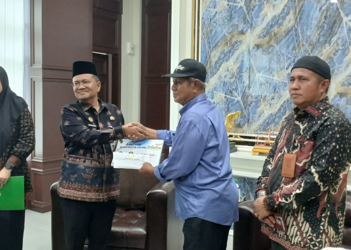 Wali Kota Jambi Perkuat Nilai Religi Lewat Bantuan Rumah Ibadah