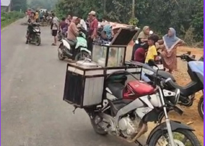 Langgar Kesepakatan Batas Desa, Warga Punti Kalo Blokir Jalan Padang Lamo